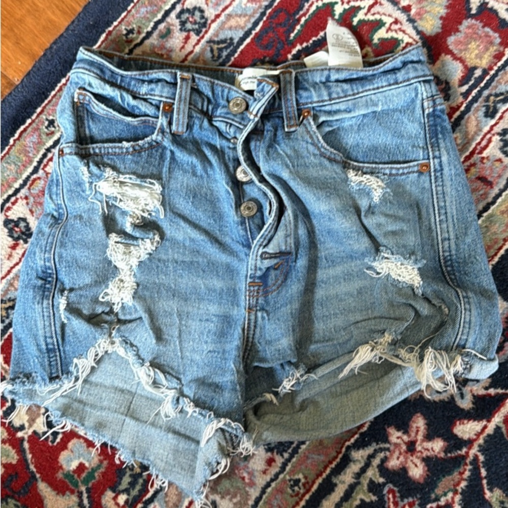 Abercrombie & Fitch Ultra High Rise Mom Shorts